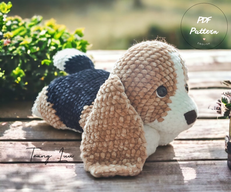 Crochet dog pattern : Little Bailey the Beagle puppy