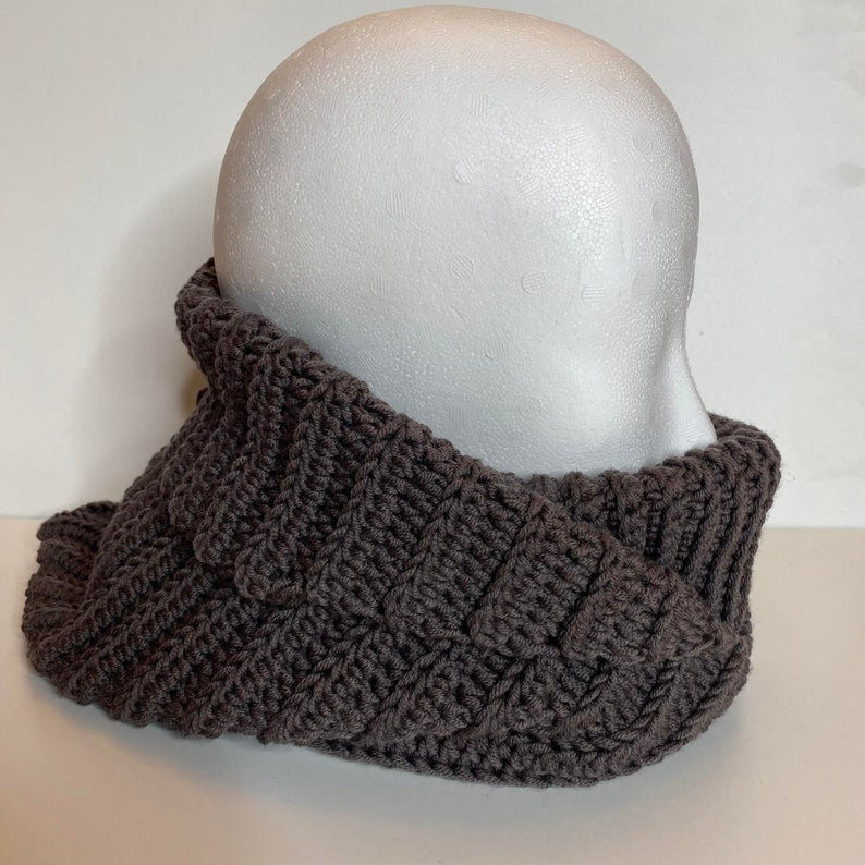 Cowl Crochet Pattern - Balaclava Crochet